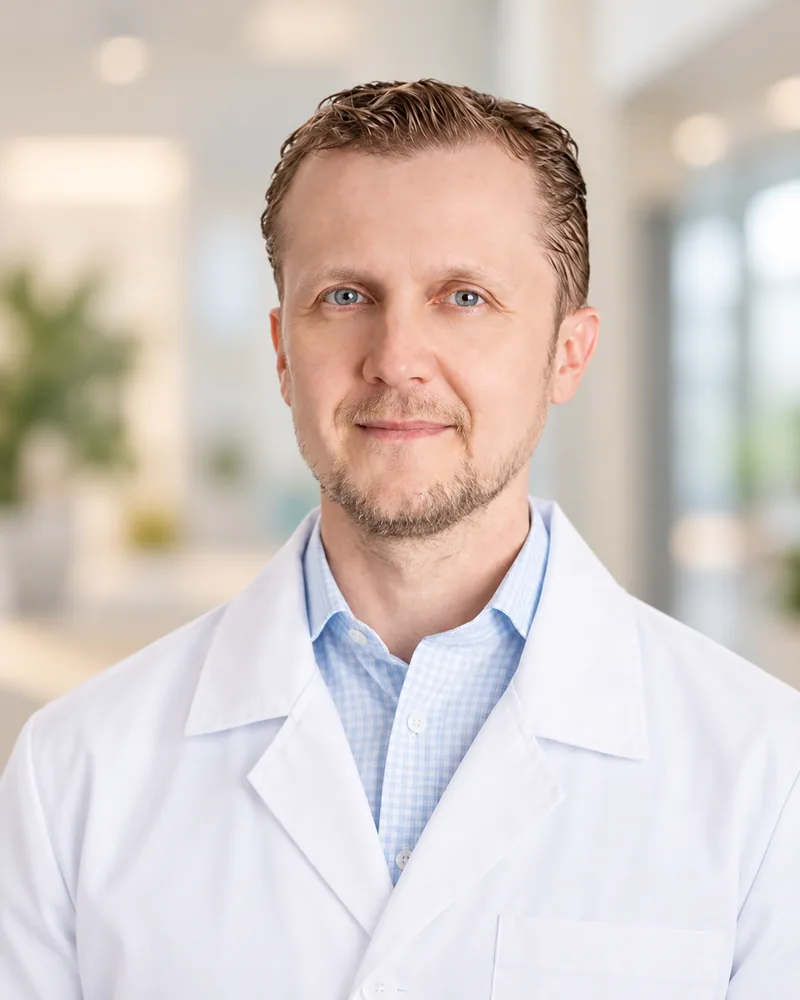 Дмитрий Киреев / Dmitrijs Kirejevs — травматолог-ортопед, Grand Medical