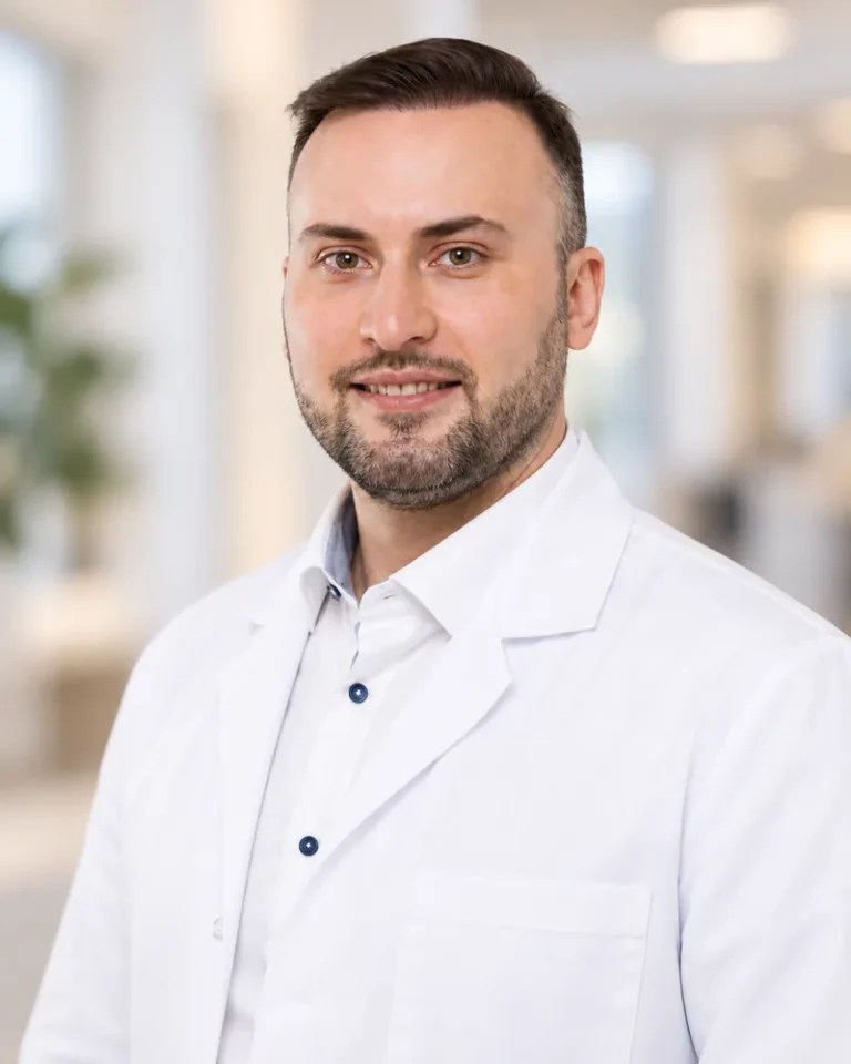 Владислав Копытков / Vladislavs Kopitkovs — врач УЗИ, Grand Medical